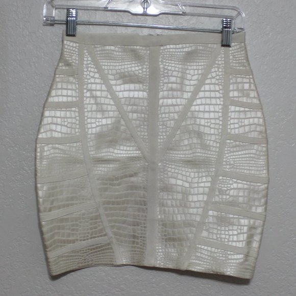 Off White Bandage Mini Skirt Size Small - Picture 6 of 12